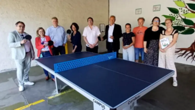 Une table de tennis de table inaugurée à l'école de Montady