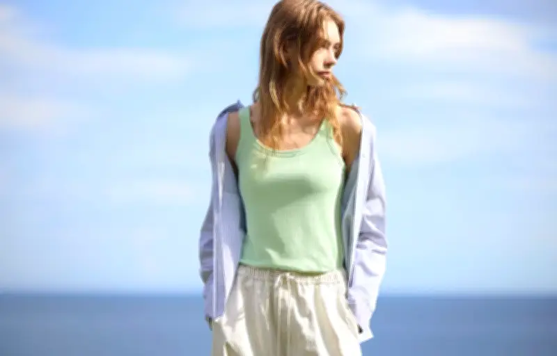 UNIQLO dévoile ses collections AIRism et Bra Tops pour l'été