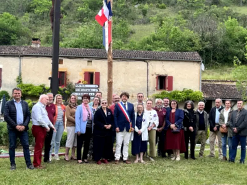 Urval perpétue la tradition de l'arbre de mai