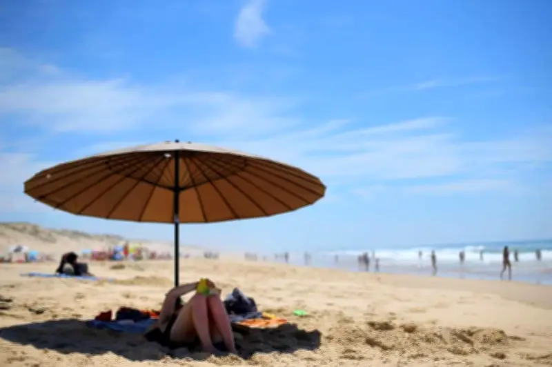 Vacances d'été : les Français hésitent et privilégient l'Hexagone