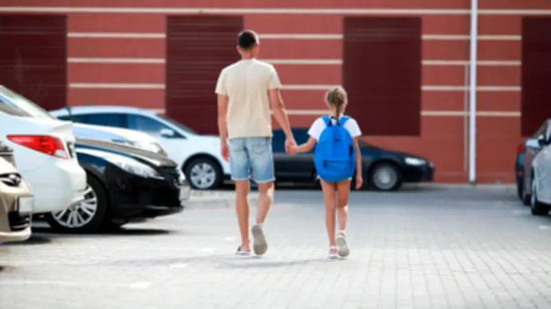 Vague de chaleur : retirer son enfant de l'école peut coûter 750 euros d'amende