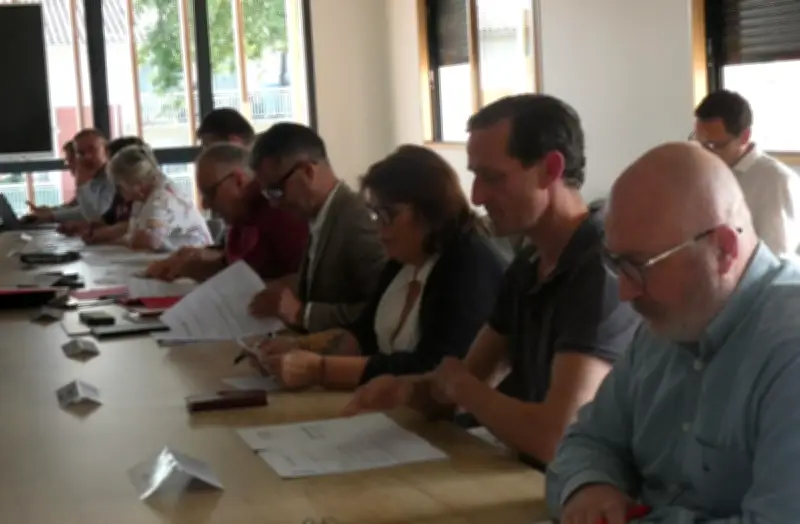 Val de l'Eyre : clarification des compétences intercommunales