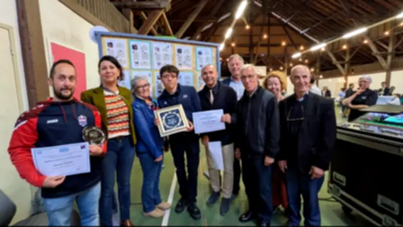 Valeurs de solidarité célébrées à Moustey : deux sportifs distingués