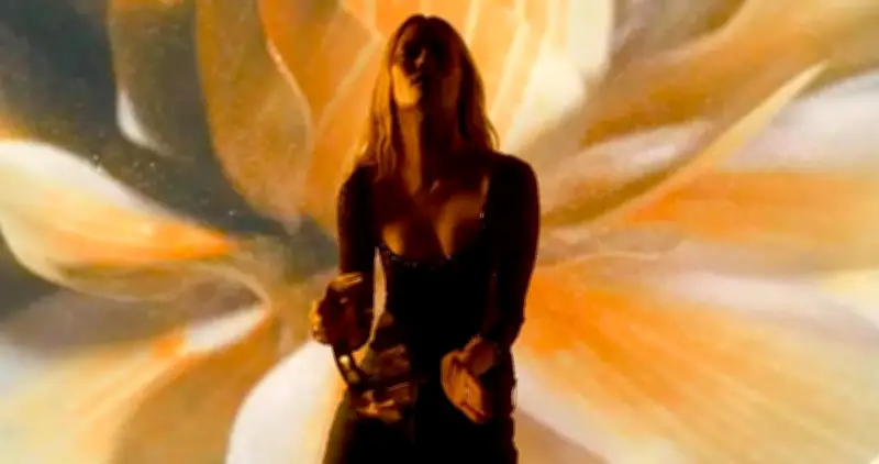 Vanessa Paradis électrise Bordeaux avec un concert généreux