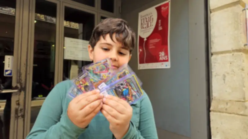 Vente Pokémon à Nîmes : Dracaufeu à 1 100 € boudé, mais Arthur (9 ans) ravi