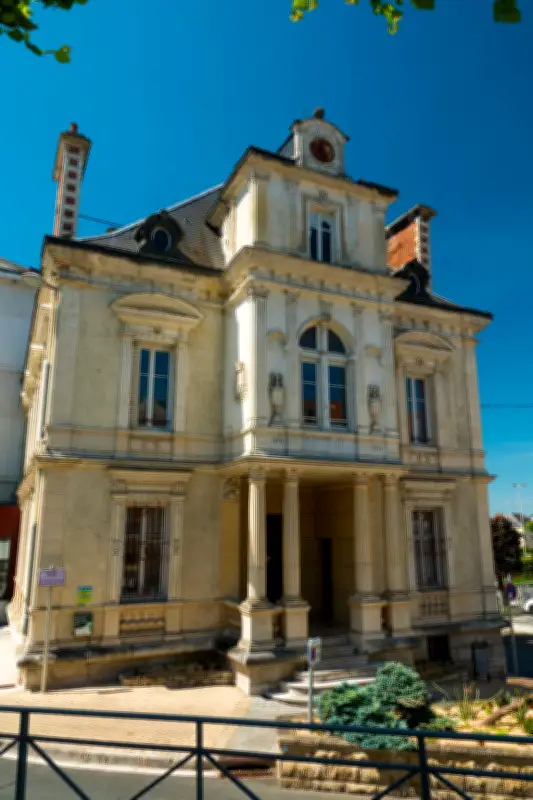 À Vierzon, la municipalité d'extrême droite annule la cérémonie en mémoire de l'esclavage