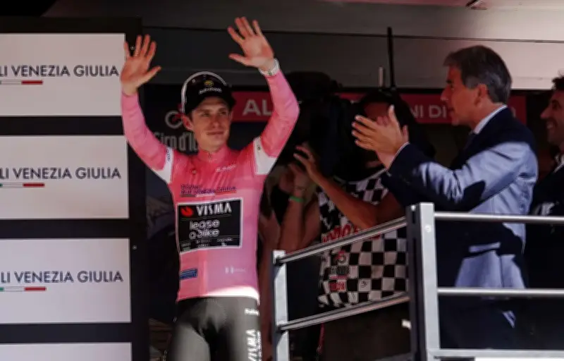Vingegaard s'offre une 5e étape sur le Giro 2026 à Piancavallo