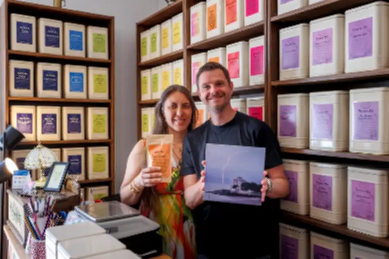 Vingt ans après, Soledad et David ouvrent leur boutique bio et photo à Mornac
