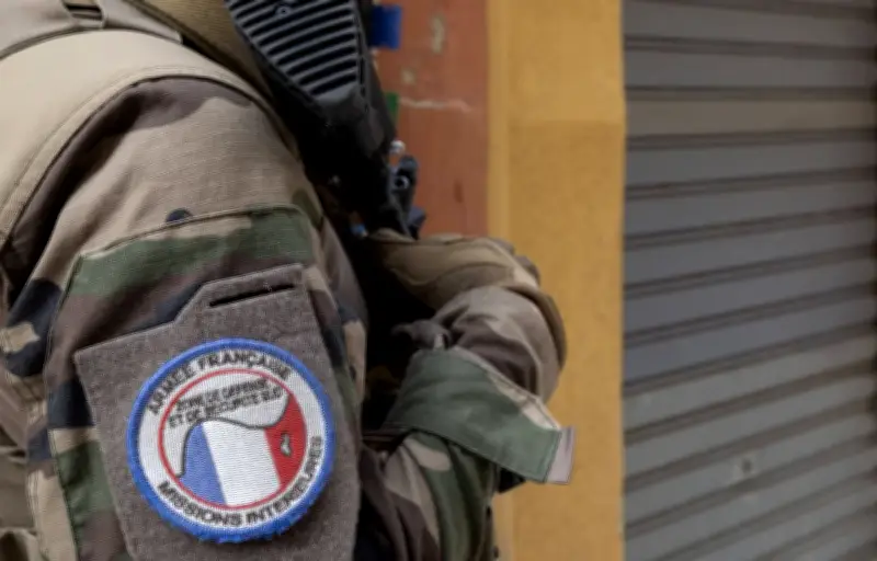 Violences contre des policiers joggeurs à Paris : sept prévenus jugés