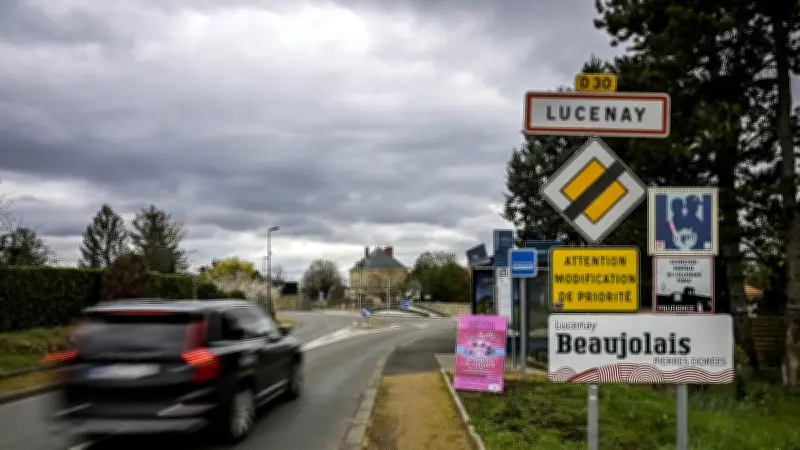 Viols d'enfants à Lucenay : le village gagné par la suspicion après l'horreur