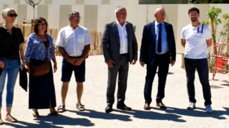 Visite d'adieu du sénateur Bilhac à Roujan dans l'Hérault
