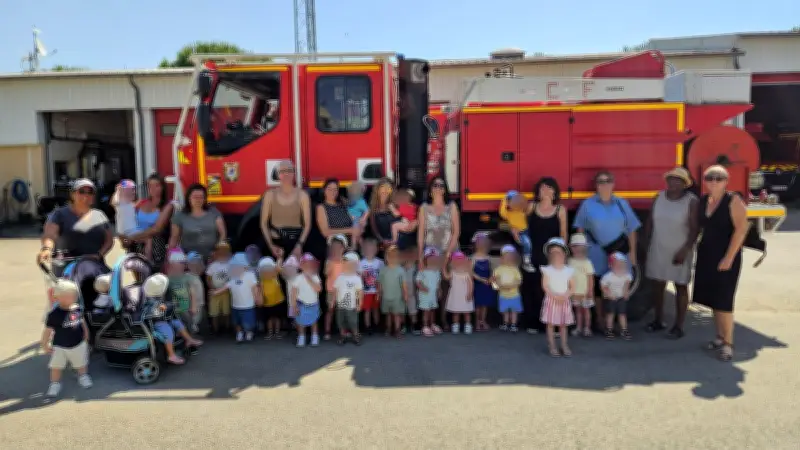 Visite des tout-petits chez les pompiers de Florensac : émerveillement et vocations