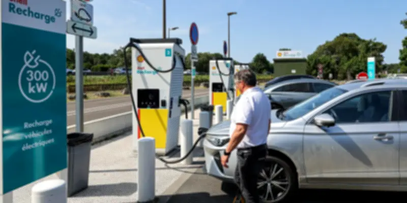 Voiture électrique et logement : la transition écologique plus accessible aux classes moyennes