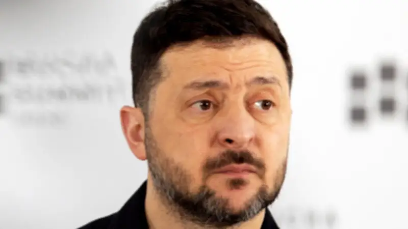 Zelensky revendique une frappe massive contre un quartier général du FSB