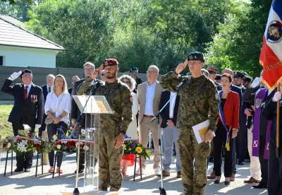 300 soldats polonais honorent la mémoire de leurs aînés à Idron