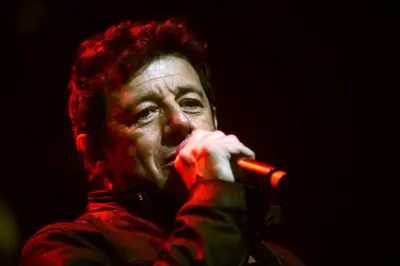 Accusations contre Patrick Bruel : des fans revendent leurs places