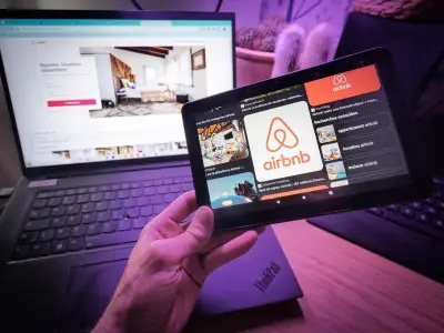 Airbnb se diversifie : hôtels, voitures et courses dans l'app