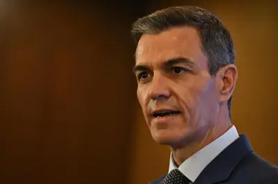 Atterrissage d'urgence de l'avion de Pedro Sanchez à Ankara