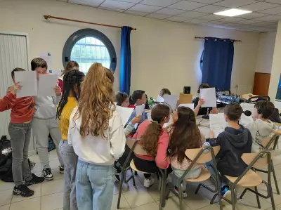 Au collège La Fayette, des élèves animent leur web radio