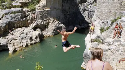 Baignades en rivière : VNF alerte sur des risques 