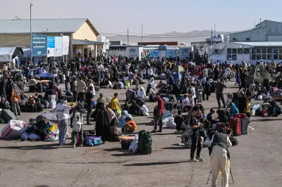 Bruxelles va discuter avec les talibans du renvoi des migrants afghans