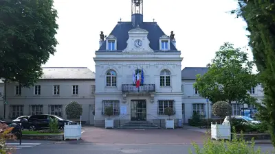 Bry-sur-Marne : 18 mois de prison pour menaces contre le maire et harcèlement