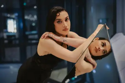 Carmen l'oiseau rebelle : Camélia Jordana donne vie à l'héroïne de Mérimée