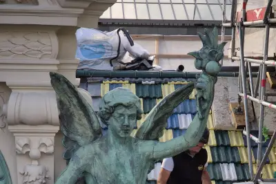 Casino de Monte-Carlo : les statues d'anges retrouvent leur place sur l'horloge