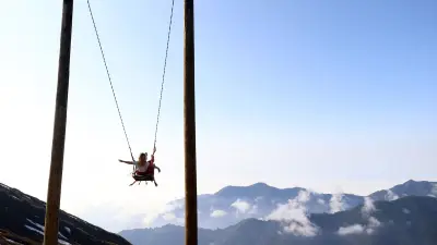 Chine : une adolescente meurt après une chute de 168 mètres d'une balançoire géante