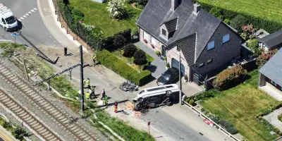 Collision Belgique: car scolaire contre train, 4 morts dont 2 enfants