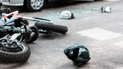 Collision mortelle dans l'Ain : un ado de 18 ans en scooter décède