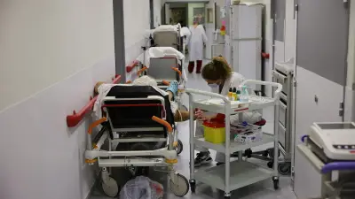 Crise de l'hôpital public : quatre acteurs proposent des solutions