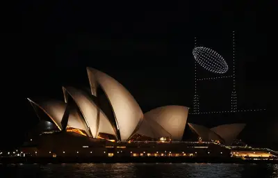 Des drones s'écrasent dans un bassin à Sydney lors du festival Vivid