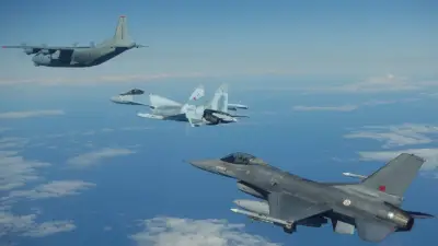 Des F-16 de l'Otan interceptent des chasseurs russes Su-35 en mer Baltique