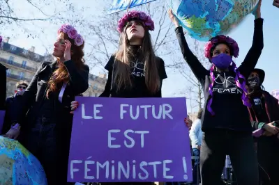 Des militantes Femen perturbent une cérémonie en l'honneur de Jeanne d'Arc à Carcassonne