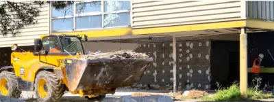 Démolition de l'usine Plastym pour une brigade de gendarmerie