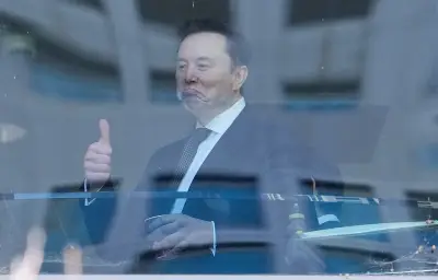 Elon Musk visé par une plainte pour injure homophobe en France