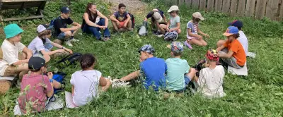 En Lozère, une classe en plein air réinvente l'école chaque mardi