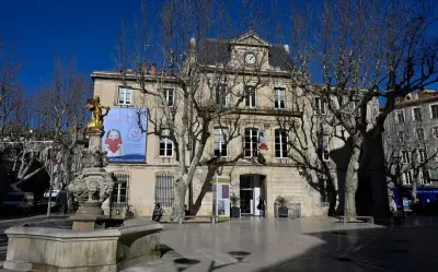Enquête pour provocation à la haine après l'hymne vichyste à Carpentras