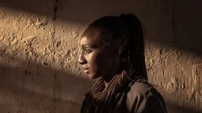 Eye Haïdara : de maîtresse de cérémonie à Cannes à espionne en colère dans son nouveau film 