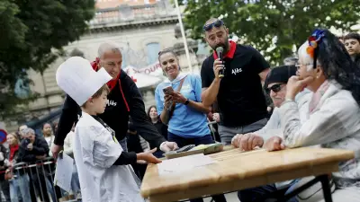 Feria d'Alès : un concours de serveurs de paella haut en couleur