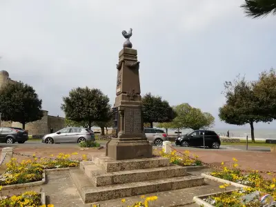 Fouras : le coq du monument aux morts, une histoire revisitée