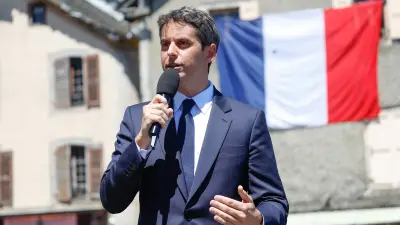 Gabriel Attal officialise sa candidature à la présidentielle 2027 en Aveyron