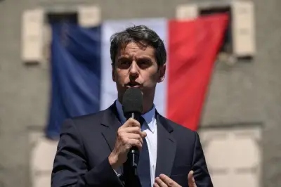 Gabriel Attal officialise sa candidature à l'élection présidentielle de 2027