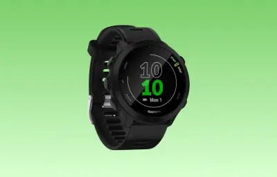 Garmin Forerunner 55 : montre GPS avec 17 sports et cardio au poignet