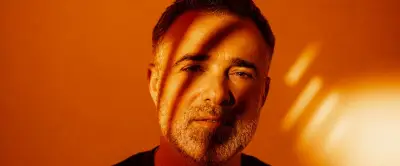 Greg Delon sort 