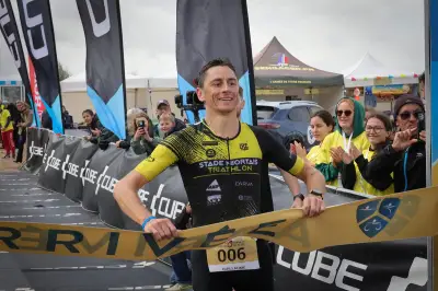 Guillaume Belgy remporte le triathlon de Châtelaillon après deux échecs