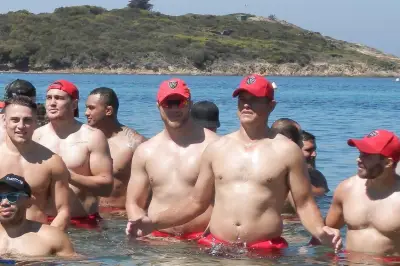 Il y a dix ans, le RCT débarquait en pirogue à Porquerolles