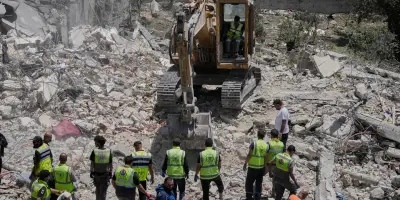 Israël bombarde le Liban dans la nuit, escalade au Moyen-Orient