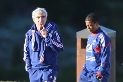Le Bus : Les Bleus en grève, plongée dans le fiasco de Knysna